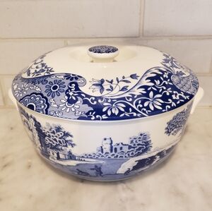 Spode Italian Blue And White Covered Vegetable Dish